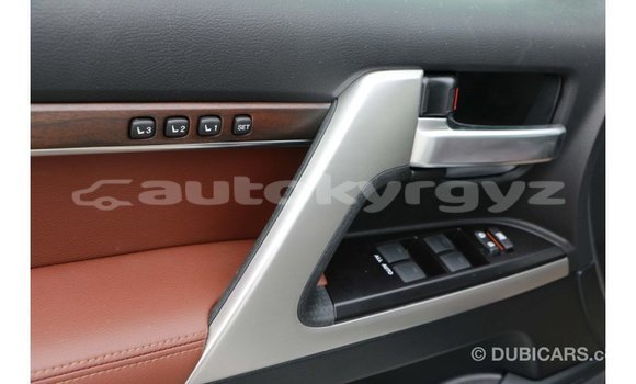 Buy Import Toyota Land Cruiser White Car in Import - Dubai in Batken Buy Import Toyota Land Cruiser White Car in Import - Dubai in Batken
