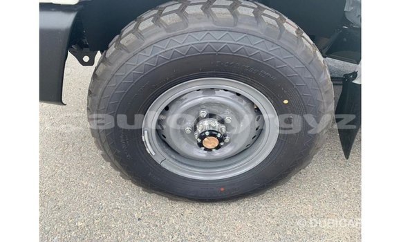 Buy Import Toyota Land Cruiser White Car in Import - Dubai in Batken Buy Import Toyota Land Cruiser White Car in Import - Dubai in Batken