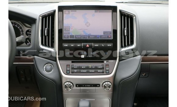 Buy Import Toyota Land Cruiser White Car in Import - Dubai in Batken Buy Import Toyota Land Cruiser White Car in Import - Dubai in Batken