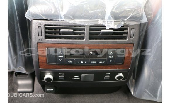 Buy Import Toyota Land Cruiser White Car in Import - Dubai in Batken Buy Import Toyota Land Cruiser White Car in Import - Dubai in Batken