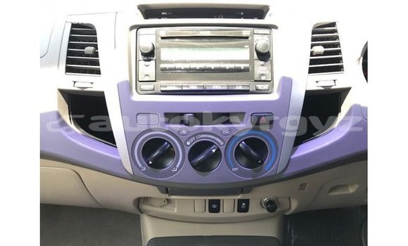 Buy Import Toyota Hilux Other Car in Import - Dubai in Batken Buy Import Toyota Hilux Other Car in Import - Dubai in Batken