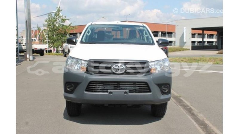 Big with watermark toyota hilux batken import dubai 3770