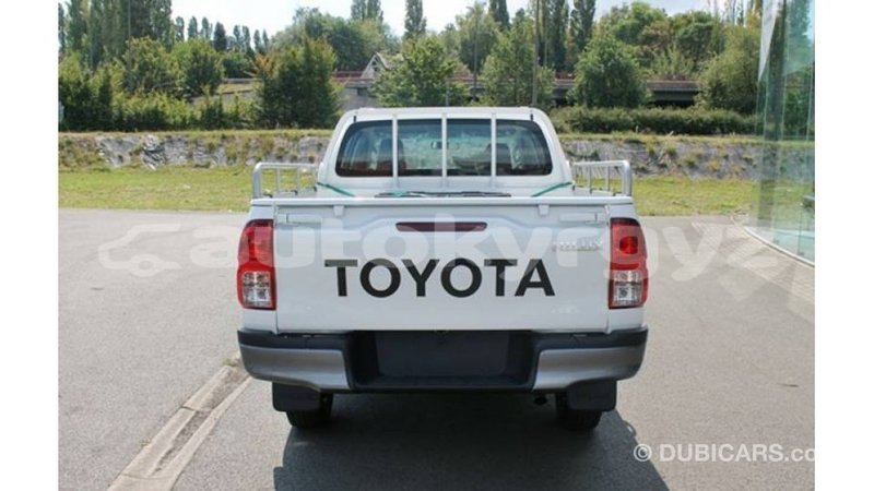 Big with watermark toyota hilux batken import dubai 3770