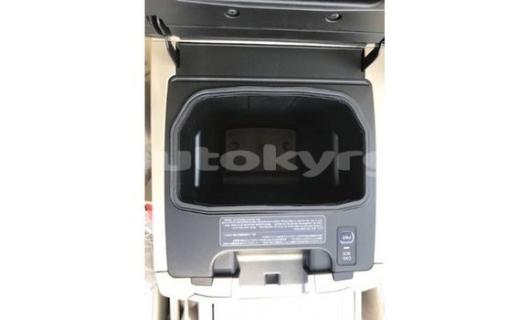 Buy Import Toyota Land Cruiser Blue Car in Import - Dubai in Batken Buy Import Toyota Land Cruiser Blue Car in Import - Dubai in Batken