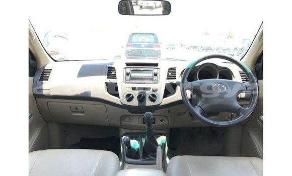 Buy Import Toyota Hilux Other Car in Import - Dubai in Batken Buy Import Toyota Hilux Other Car in Import - Dubai in Batken