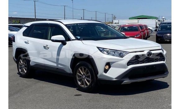 Buy Import Toyota 4Runner White Car in Import - Dubai in Batken Buy Import Toyota 4Runner White Car in Import - Dubai in Batken
