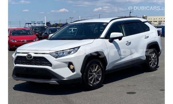 Buy Import Toyota 4Runner White Car in Import - Dubai in Batken Buy Import Toyota 4Runner White Car in Import - Dubai in Batken