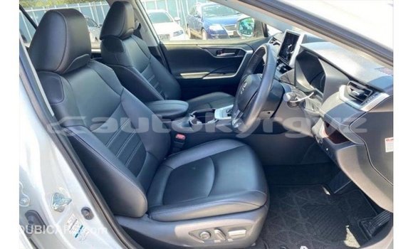 Buy Import Toyota 4Runner White Car in Import - Dubai in Batken Buy Import Toyota 4Runner White Car in Import - Dubai in Batken