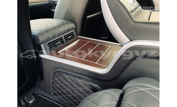 Buy Import Toyota Land Cruiser Black Car in Import - Dubai in Batken Buy Import Toyota Land Cruiser Black Car in Import - Dubai in Batken