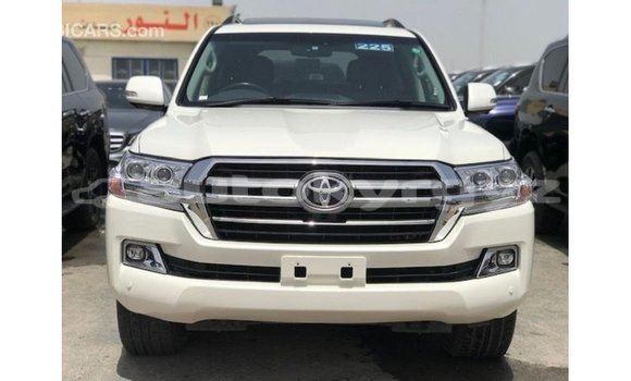 Buy Import Toyota Land Cruiser White Car in Import - Dubai in Batken Buy Import Toyota Land Cruiser White Car in Import - Dubai in Batken