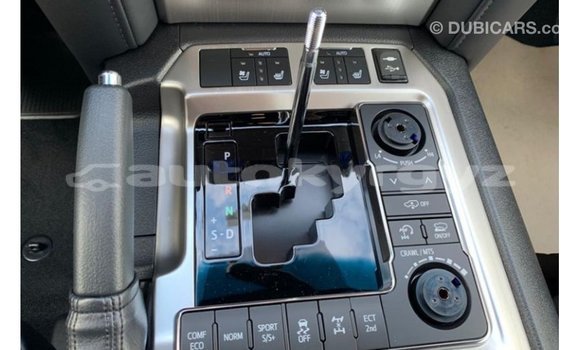 Buy Import Toyota Land Cruiser Other Car in Import - Dubai in Batken Buy Import Toyota Land Cruiser Other Car in Import - Dubai in Batken