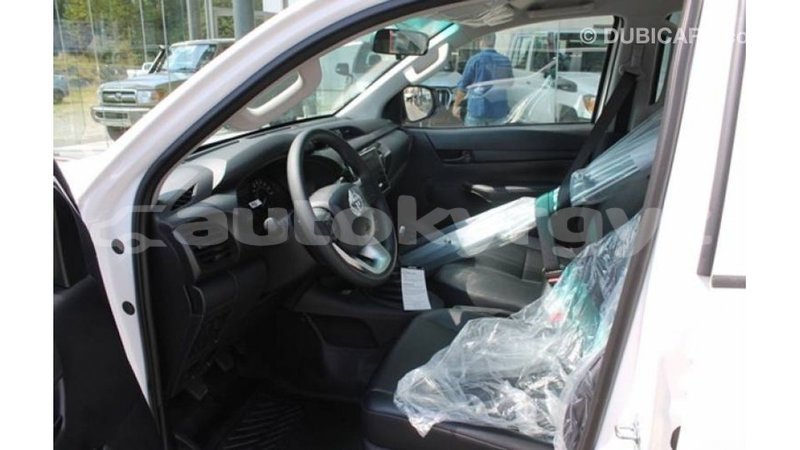 Big with watermark toyota hilux batken import dubai 3810