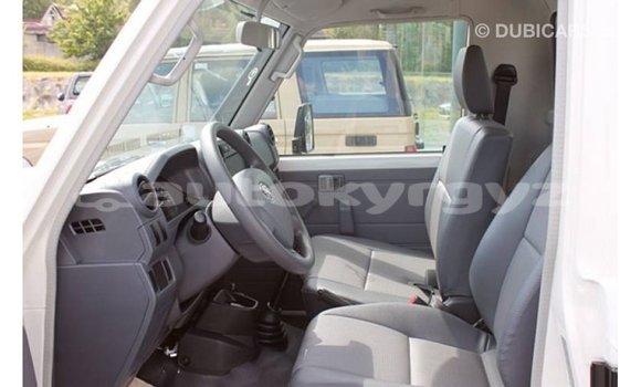 Buy Import Toyota Land Cruiser White Car in Import - Dubai in Batken Buy Import Toyota Land Cruiser White Car in Import - Dubai in Batken