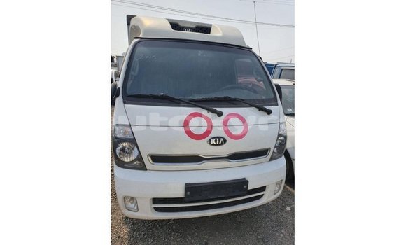 Buy Import Kia Carens White Car in Import - Dubai in Batken Buy Import Kia Carens White Car in Import - Dubai in Batken