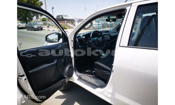 Buy Import Toyota Hilux White Car in Import - Dubai in Batken Buy Import Toyota Hilux White Car in Import - Dubai in Batken