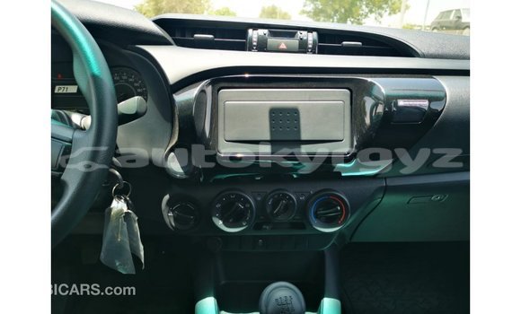 Buy Import Toyota Hilux White Car in Import - Dubai in Batken Buy Import Toyota Hilux White Car in Import - Dubai in Batken