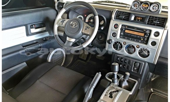 Buy Import Toyota FJ Cruiser White Car in Import - Dubai in Batken Buy Import Toyota FJ Cruiser White Car in Import - Dubai in Batken