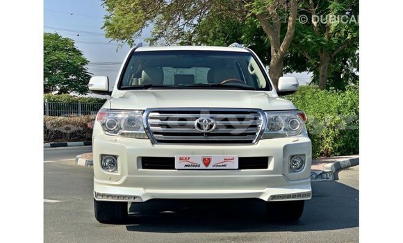 Buy Import Toyota Land Cruiser White Car in Import - Dubai in Batken Buy Import Toyota Land Cruiser White Car in Import - Dubai in Batken