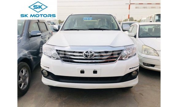 Buy Import Toyota Fortuner White Car in Import - Dubai in Batken