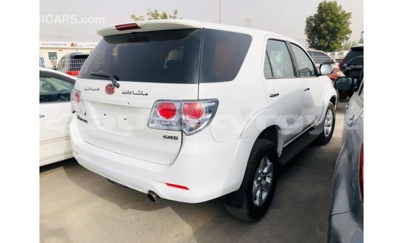 Buy Import Toyota Fortuner White Car in Import - Dubai in Batken Buy Import Toyota Fortuner White Car in Import - Dubai in Batken