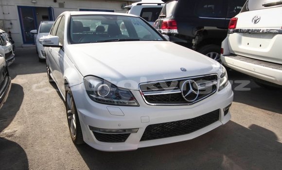 Buy Import Mercedes-Benz 200 White Car in Import - Dubai in Batken