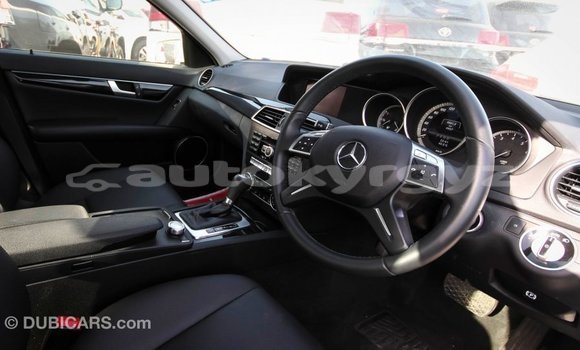 Buy Import Mercedes-Benz 200 White Car in Import - Dubai in Batken Buy Import Mercedes-Benz 200 White Car in Import - Dubai in Batken
