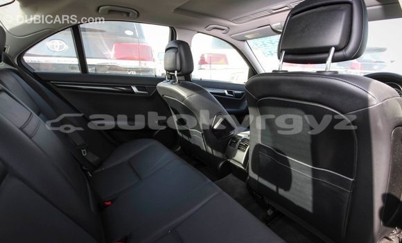 Buy Import Mercedes-Benz 200 White Car in Import - Dubai in Batken Buy Import Mercedes-Benz 200 White Car in Import - Dubai in Batken