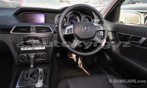 Buy Import Mercedes-Benz 200 White Car in Import - Dubai in Batken Buy Import Mercedes-Benz 200 White Car in Import - Dubai in Batken