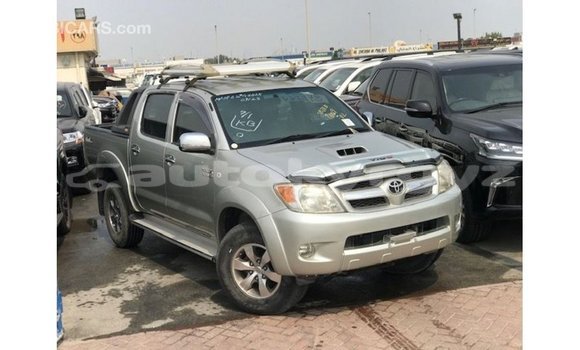 Buy Import Toyota Hilux Other Car in Import - Dubai in Batken Buy Import Toyota Hilux Other Car in Import - Dubai in Batken