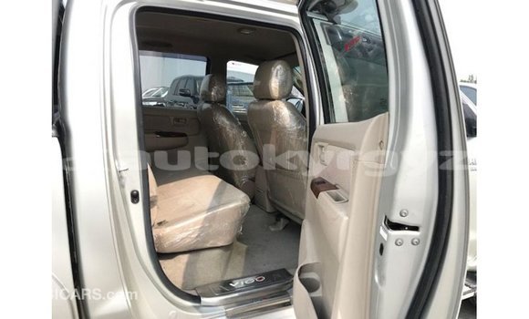 Buy Import Toyota Hilux Other Car in Import - Dubai in Batken Buy Import Toyota Hilux Other Car in Import - Dubai in Batken