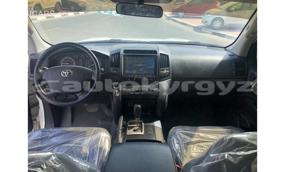 Buy Import Toyota Land Cruiser White Car in Import - Dubai in Batken Buy Import Toyota Land Cruiser White Car in Import - Dubai in Batken