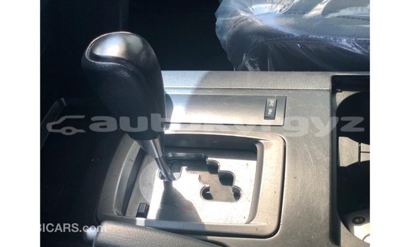 Buy Import Toyota Land Cruiser White Car in Import - Dubai in Batken Buy Import Toyota Land Cruiser White Car in Import - Dubai in Batken