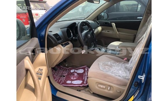 Buy Import Toyota Highlander Blue Car in Import - Dubai in Batken Buy Import Toyota Highlander Blue Car in Import - Dubai in Batken