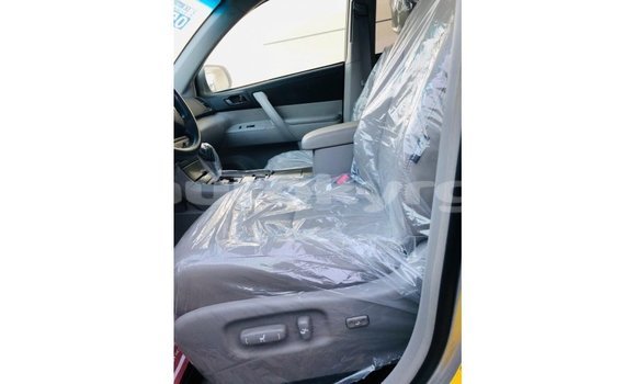 Buy Import Toyota Highlander Other Car in Import - Dubai in Batken Buy Import Toyota Highlander Other Car in Import - Dubai in Batken