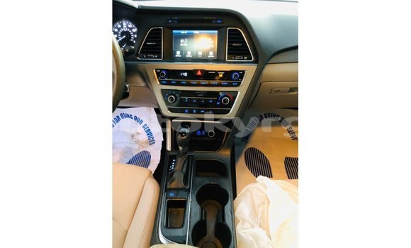 Buy Import Hyundai Sonata Red Car in Import - Dubai in Batken Buy Import Hyundai Sonata Red Car in Import - Dubai in Batken