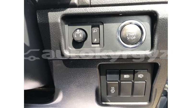 Big with watermark toyota prado batken import dubai 3900