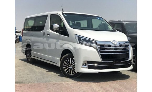 Buy Import Toyota Granvia White Car in Import - Dubai in Batken