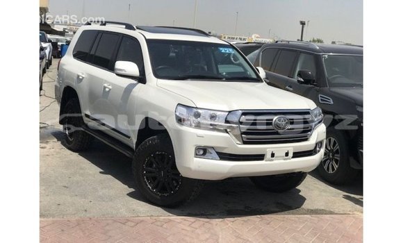 Buy Import Toyota Land Cruiser White Car in Import - Dubai in Batken Buy Import Toyota Land Cruiser White Car in Import - Dubai in Batken