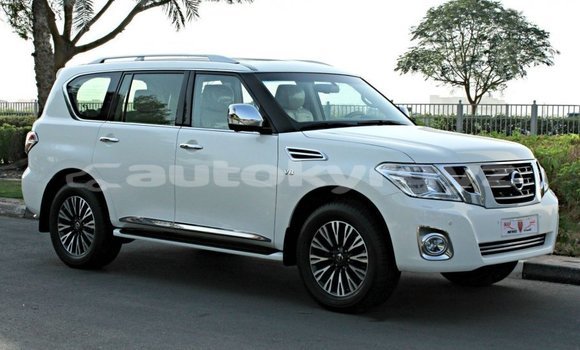 Buy Import Nissan Patrol White Car in Import - Dubai in Batken