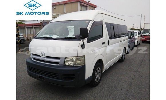 Buy Import Toyota Hiace White Car in Import - Dubai in Batken