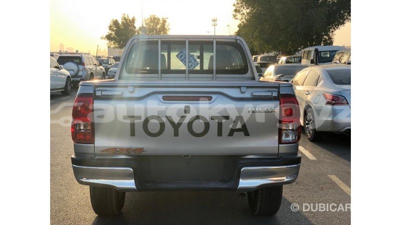 Big with watermark toyota hilux batken import dubai 3922