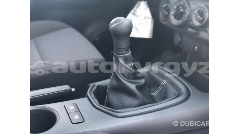 Big with watermark toyota hilux batken import dubai 3922