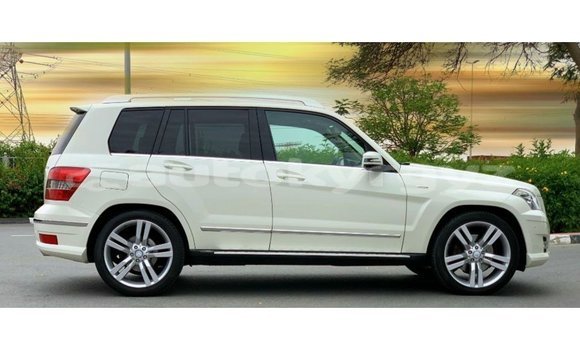 Buy Import Mercedes-Benz 190 White Car in Import - Dubai in Batken Buy Import Mercedes-Benz 190 White Car in Import - Dubai in Batken