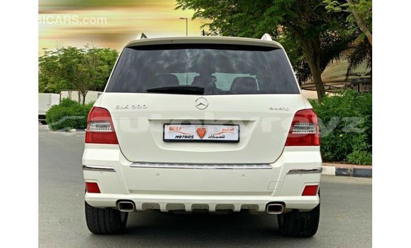 Buy Import Mercedes-Benz 190 White Car in Import - Dubai in Batken Buy Import Mercedes-Benz 190 White Car in Import - Dubai in Batken