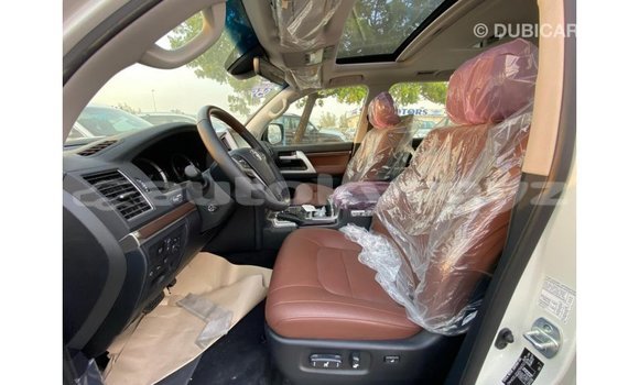 Buy Import Toyota Land Cruiser White Car in Import - Dubai in Batken Buy Import Toyota Land Cruiser White Car in Import - Dubai in Batken