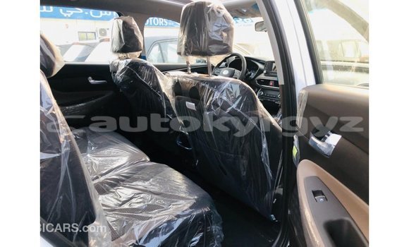 Buy Import Hyundai Santa Fe White Car in Import - Dubai in Batken Buy Import Hyundai Santa Fe White Car in Import - Dubai in Batken