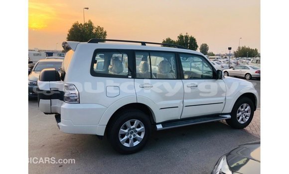 Buy Import Mitsubishi Pajero White Car in Import - Dubai in Batken Buy Import Mitsubishi Pajero White Car in Import - Dubai in Batken