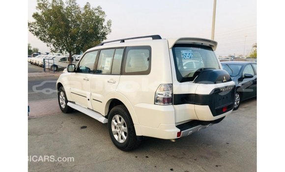 Buy Import Mitsubishi Pajero White Car in Import - Dubai in Batken Buy Import Mitsubishi Pajero White Car in Import - Dubai in Batken