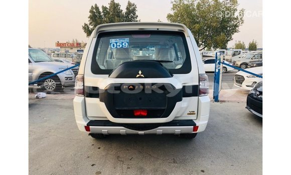 Buy Import Mitsubishi Pajero White Car in Import - Dubai in Batken Buy Import Mitsubishi Pajero White Car in Import - Dubai in Batken