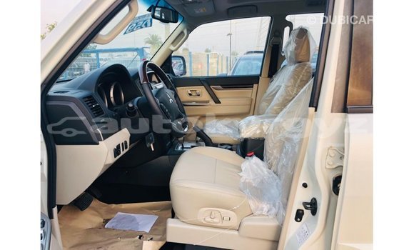 Buy Import Mitsubishi Pajero White Car in Import - Dubai in Batken Buy Import Mitsubishi Pajero White Car in Import - Dubai in Batken